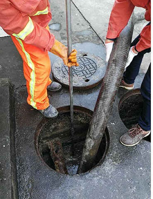  小区污水管及化粪池清掏，你定期清掏过几次？